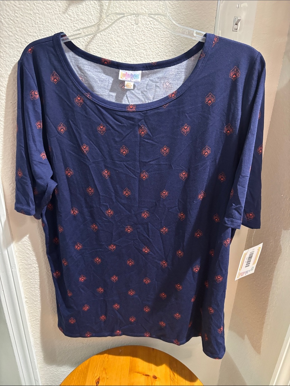 LuLaRoe Navy Blue Short Sleeve Top with Red Diamond Motif 3XL NWT